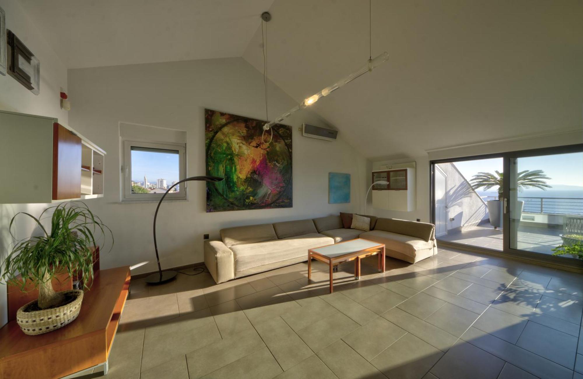 Penthouse Belvedere City View With Private Parking Рийека Екстериор снимка